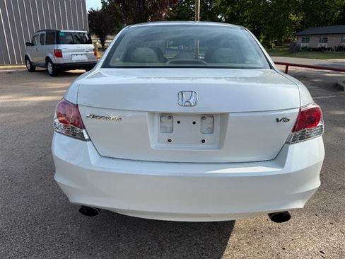 Used 2008 Honda Accord EX V6 Sedan image 2