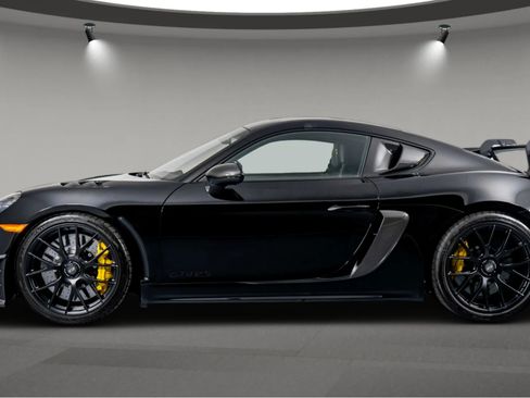 Used 2025 Porsche 718 Cayman GT4 RS image 2