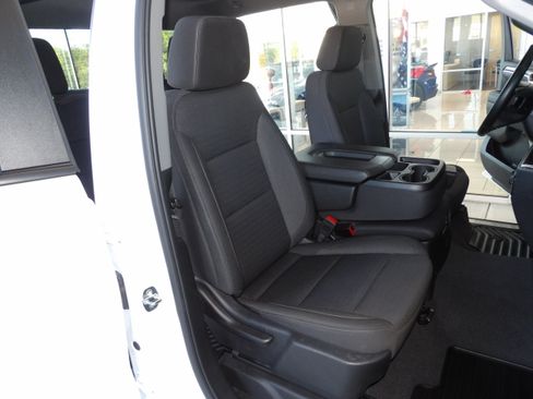 Used 2024 Chevrolet Silverado 1500 4x4 Crew Cab LT image 20