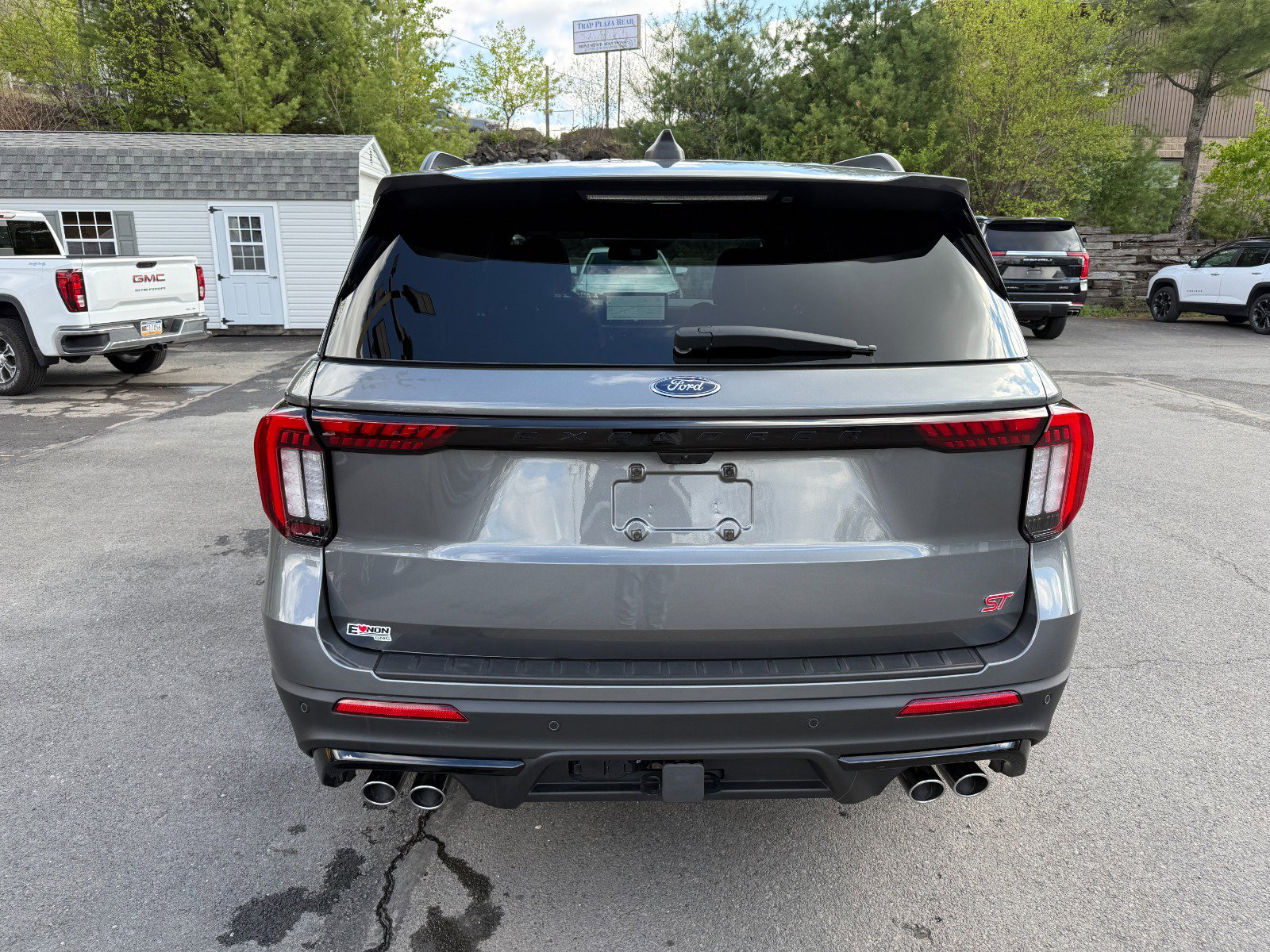 Used 2025 Ford Explorer ST AWD/4WD image 4