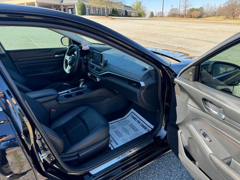 Used 2019 Nissan Altima 2.5 SR image 15