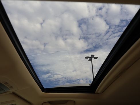 Used 2013 Lexus RX 450h image 27