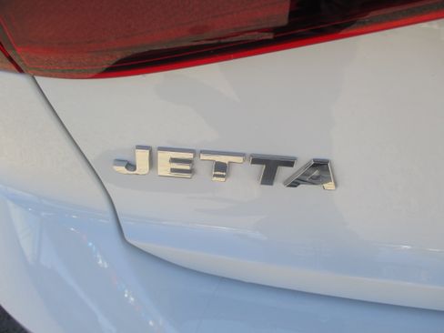 Used 2018 Volkswagen Jetta S image 12