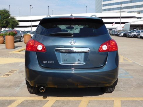 Used 2013 Nissan Rogue SV image 7
