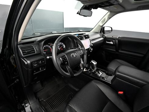 Used 2022 Toyota 4Runner TRD Off-Road Premium image 40