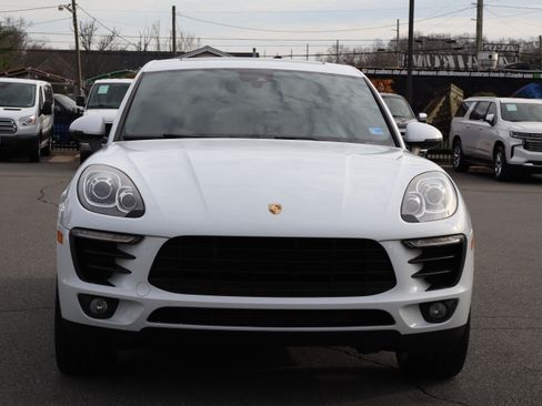 Used 2018 Porsche Macan Sport Edition image 2
