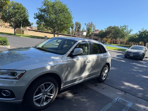 Used 2017 Audi Q5 2.0T Premium Plus image 2