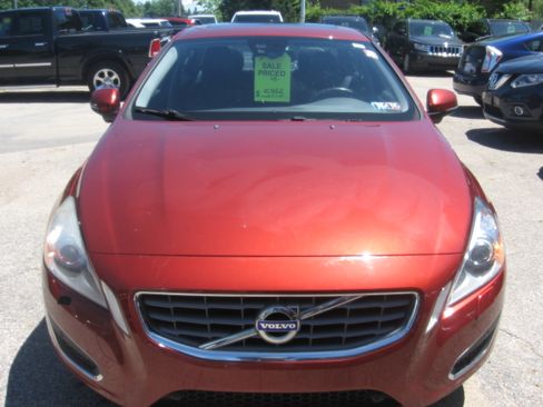 Used 2013 Volvo S60 T5 AWD image 2