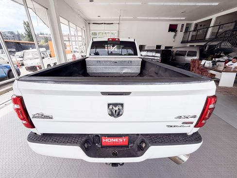Used 2011 RAM 2500 4x4 Crew Cab image 5