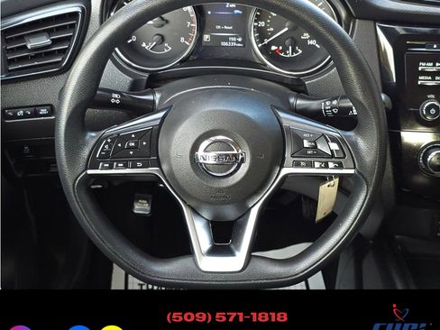 Used 2018 Nissan Rogue Sport S image 12