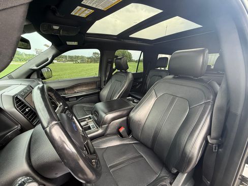 Used 2020 Ford Expedition 2WD Limited image 12