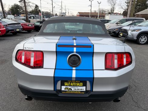 Used 2012 Ford Mustang Premium image 35