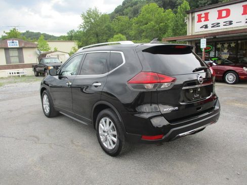 Used 2020 Nissan Rogue FWD SV 2.5L 4-Cyl SUV image 9