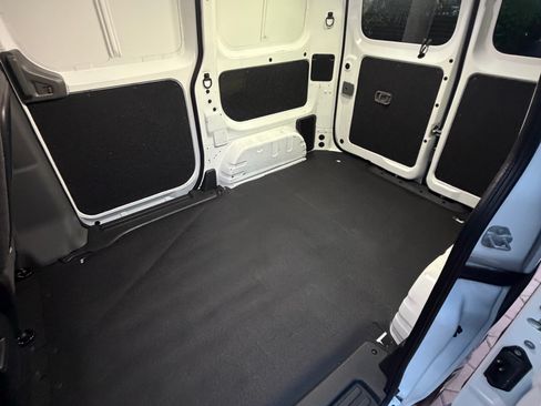 Used 2020 Nissan NV200 SV Van 4D FWD image 8
