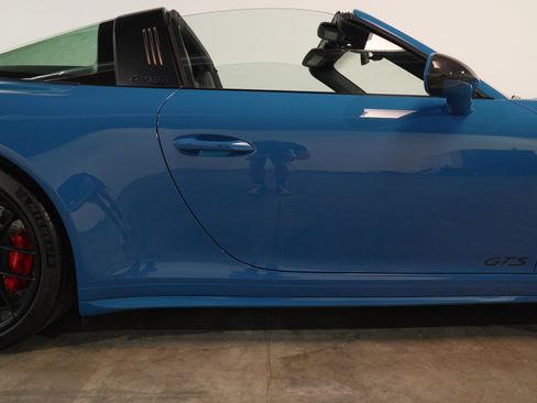 Used 2018 Porsche 911 Targa 4 GTS image 63