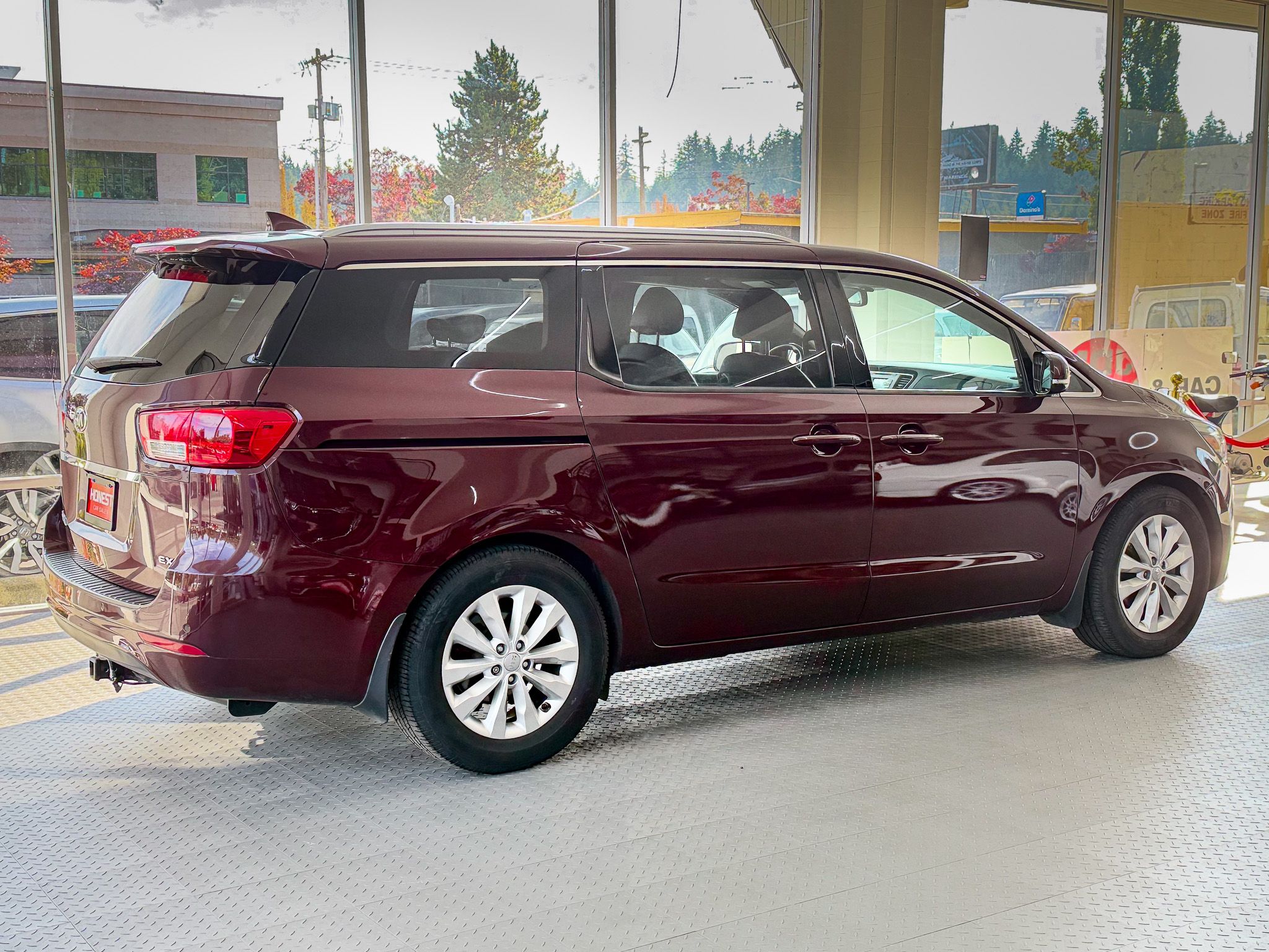 Used 2016 Kia Sedona UNAVAIL FWD image 4
