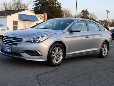Used 2016 Hyundai Sonata SE image 5