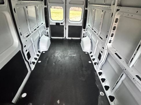 Used 2022 RAM ProMaster 2500 image 20