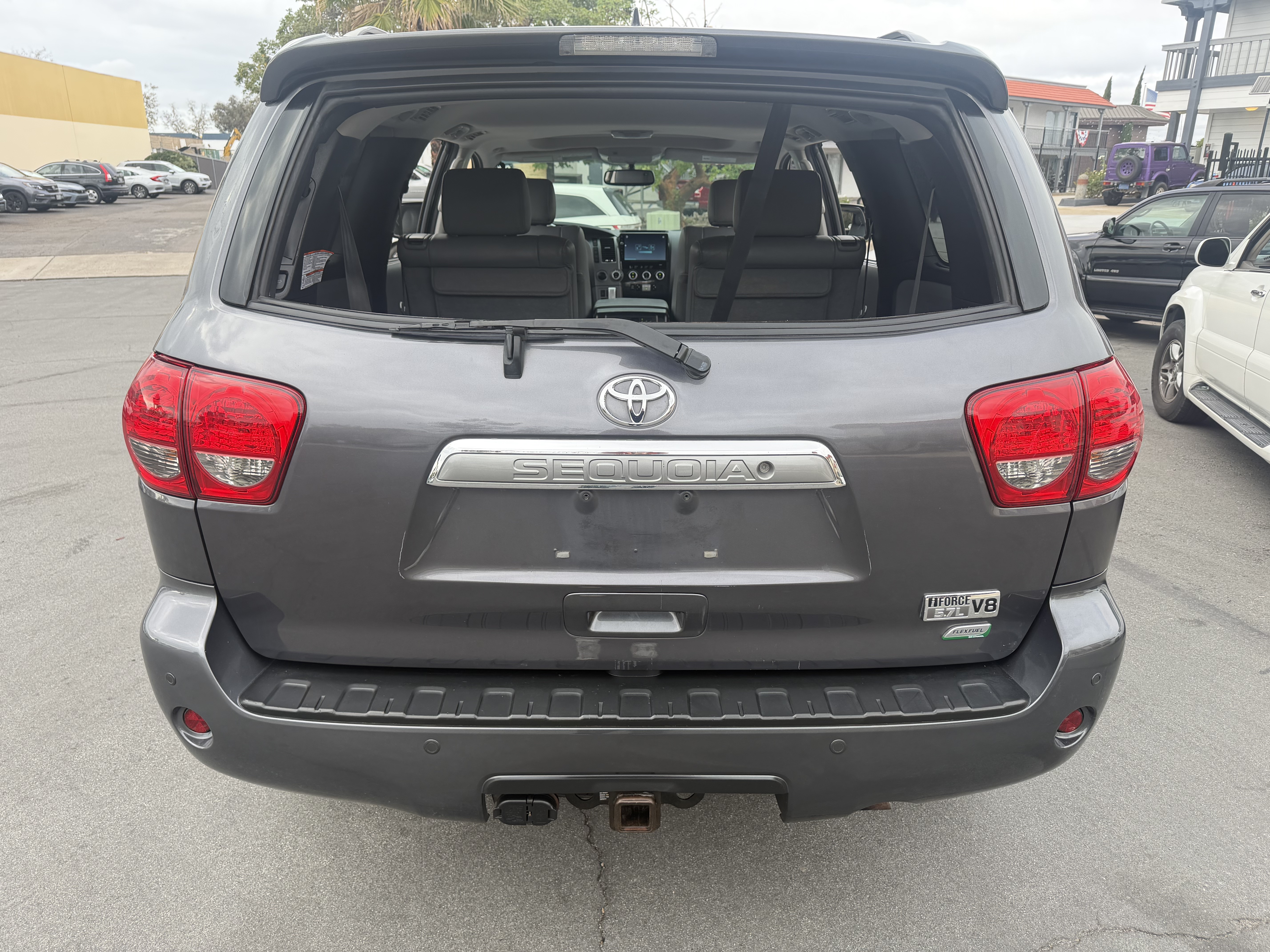 Used 2014 Toyota Sequoia 4WD Limited image 7