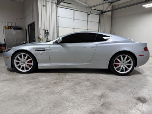 Used 2005 Aston Martin DB9 RWD image 9