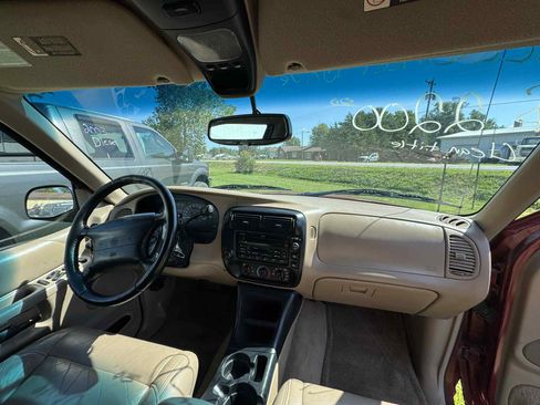 Used 1999 Mercury Mountaineer image 6