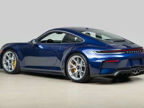 Used 2026 Porsche 911 GT3 Touring RWD image 4
