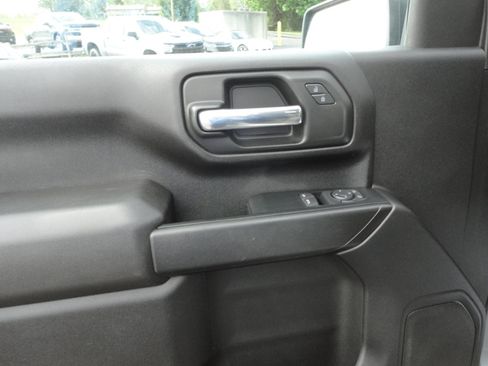 Used 2024 Chevrolet Silverado 2500 W/T image 21