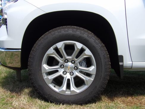 New 2026 Chevrolet Silverado 1500 LTZ Z71 image 7