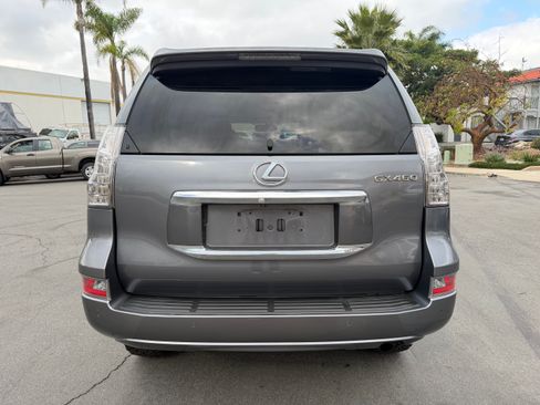 Used 2016 Lexus GX 460 image 10