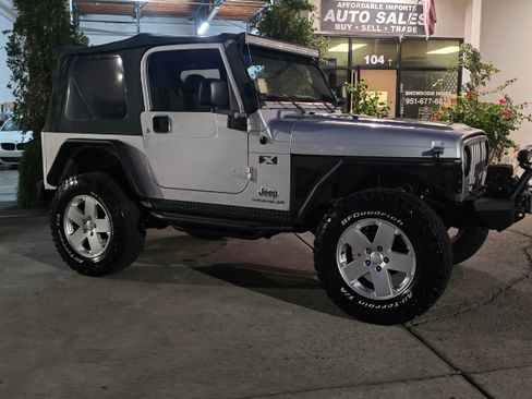 Used 2005 Jeep Wrangler Sport image 3