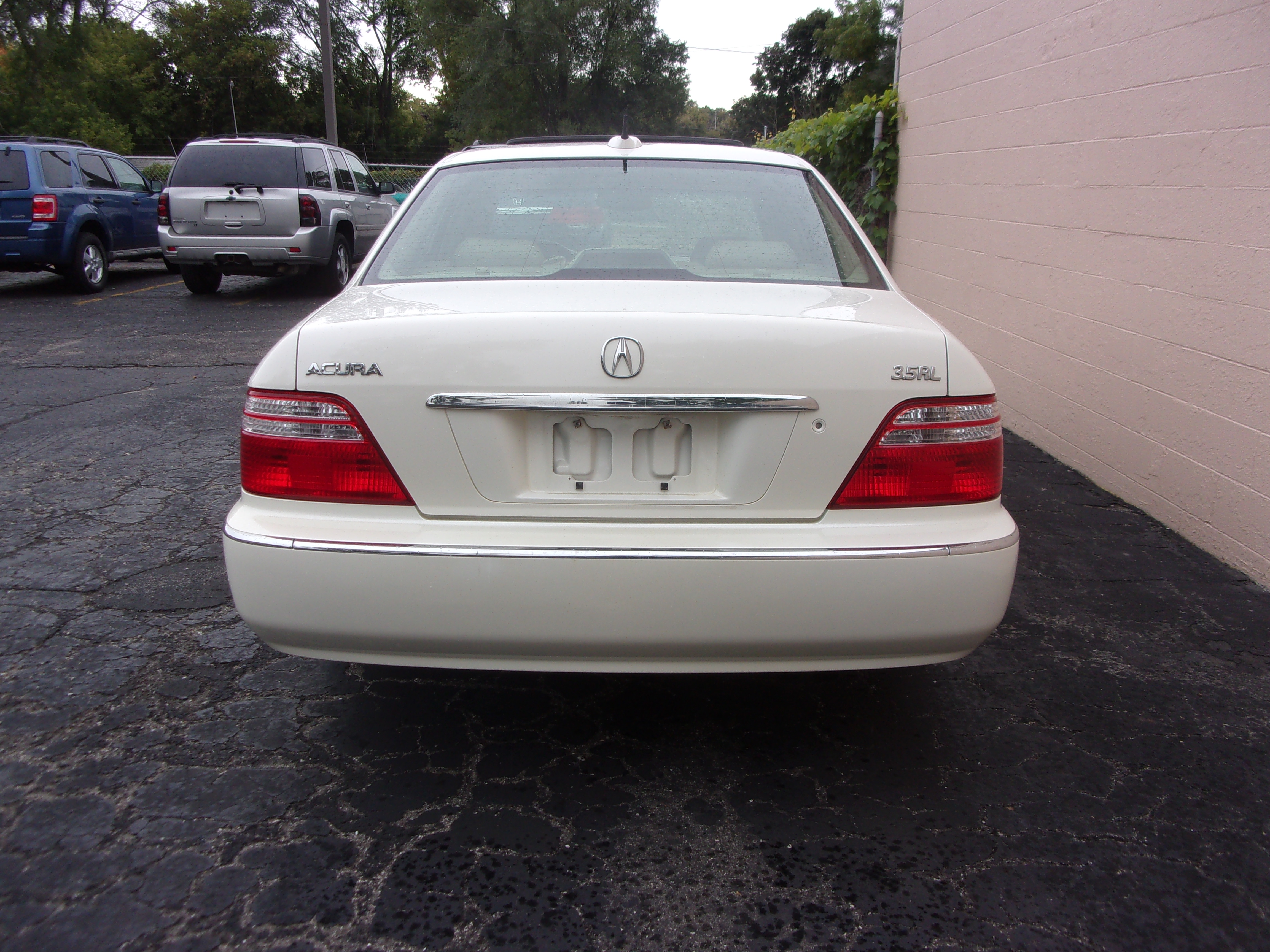 Used 2004 Acura RL w/ Navigation FWD image 5