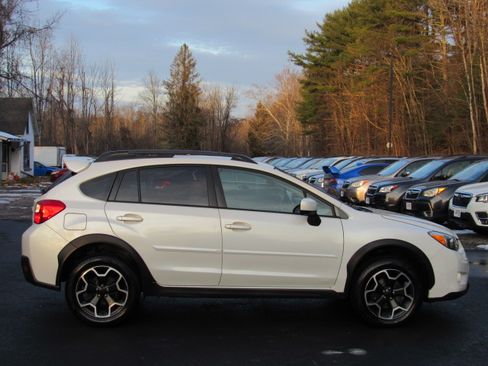 Used 2014 Subaru XV Crosstrek 2.0i Premium image 12