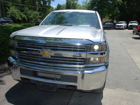 Used 2015 Chevrolet Silverado 2500 image 3