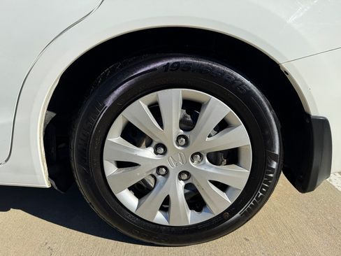 Used 2012 Honda Civic LX image 28