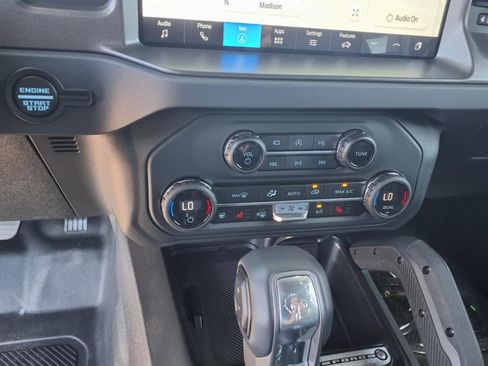 New 2025 Ford Bronco Badlands image 12