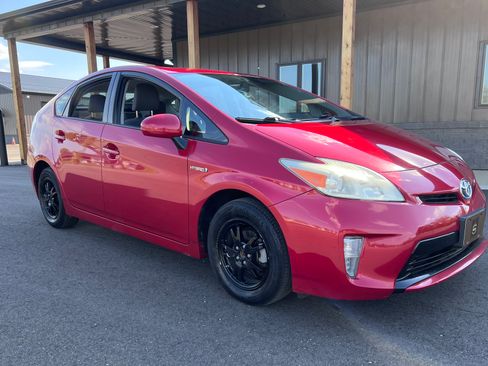 Used 2013 Toyota Prius Two FWD image 7