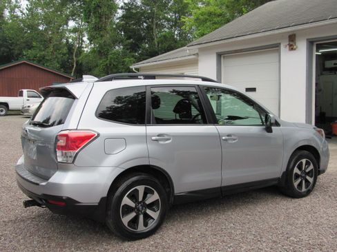 Used 2018 Subaru Forester 2.5i Premium image 15