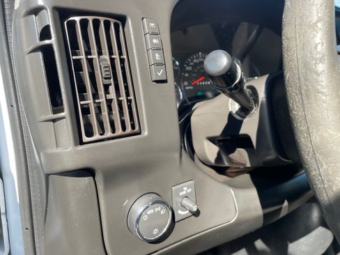 Used 2017 Chevrolet Express 2500 image 12