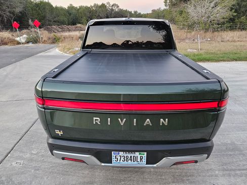 Used 2022 Rivian R1T Launch Edition image 22