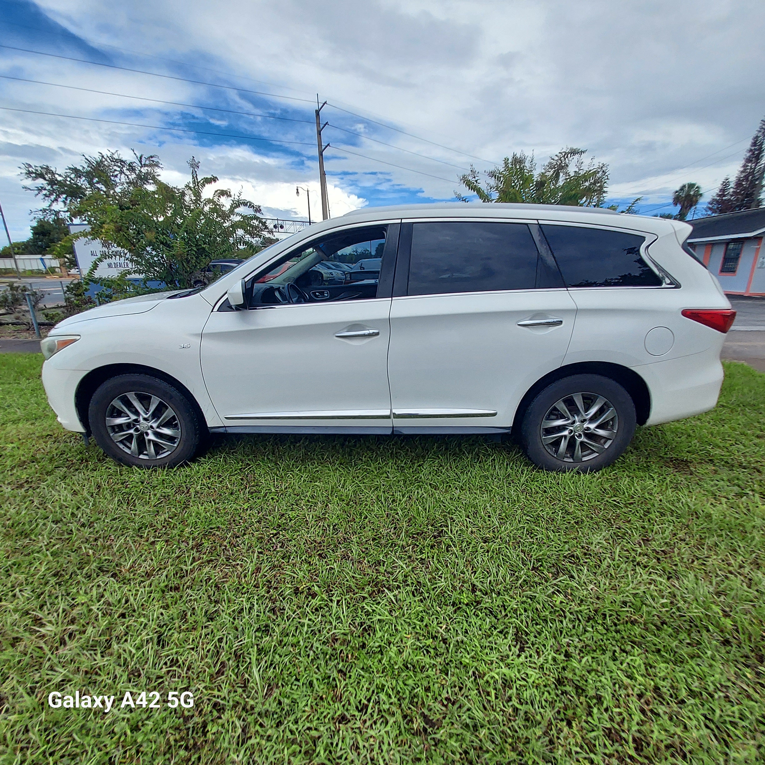 Used 2014 INFINITI QX60 FWD image 1