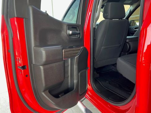 Used 2021 Chevrolet Silverado 1500 RST image 19