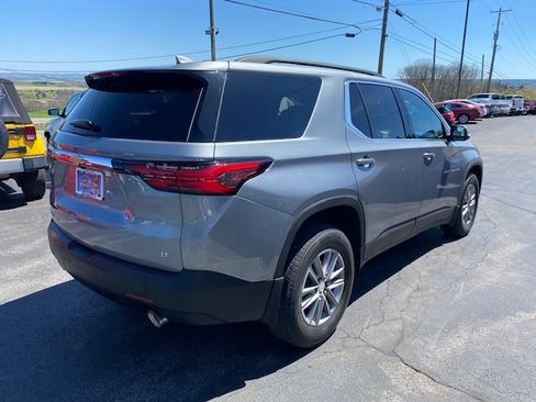 Used 2023 Chevrolet Traverse LT AWD/4WD image 6