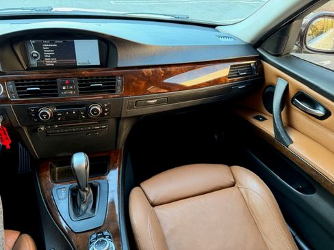 Used 2011 BMW 335i image 10