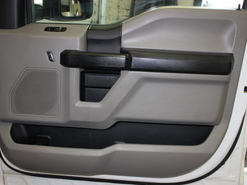 Used 2020 Ford F350 Super Duty XL image 23