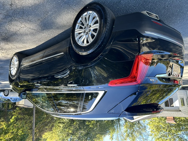 Used 2018 Cadillac XT5 FWD image 5