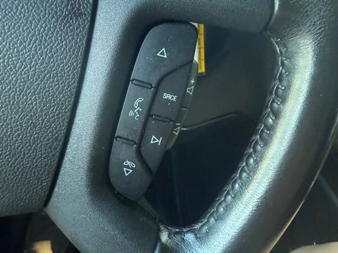 Used 2021 Chevrolet Express 2500 image 12