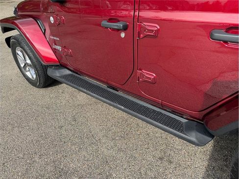 Used 2022 Jeep Wrangler Unlimited Sahara image 15