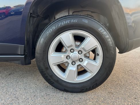 Used 2013 Jeep Compass Latitude image 12