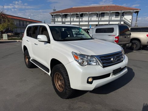 Used 2011 Lexus GX 460 image 16