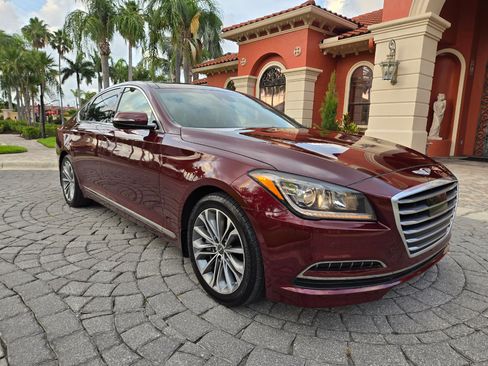 Used 2015 Hyundai Genesis 3.8 image 5